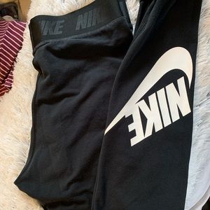 super cute nike leggings!